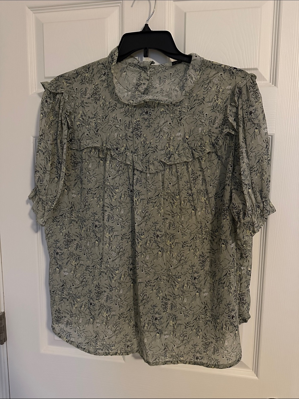 NWOT SHEIN Sage Green Floral Ruffle Yoke Blouse